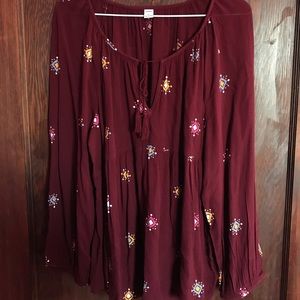maroon swing top
